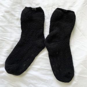 VS Pink Black Fuzzy Knit Crew Socks